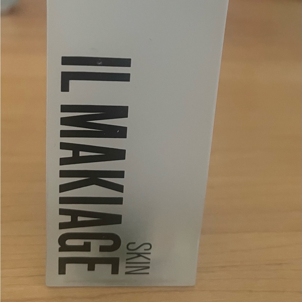 IL MAKIAGE Skin Primer - Elegant Gray Design